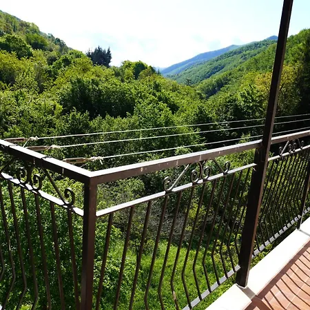 Semesterbostad Casa Castagno E Ruscello - Nature Retreat In Liguria *