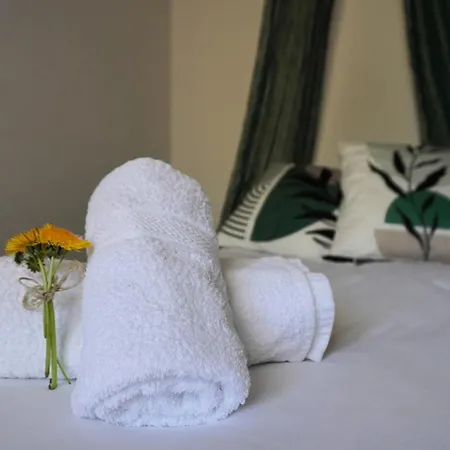 펜션 Casa Castagno E Ruscello - Nature Retreat In Liguria *